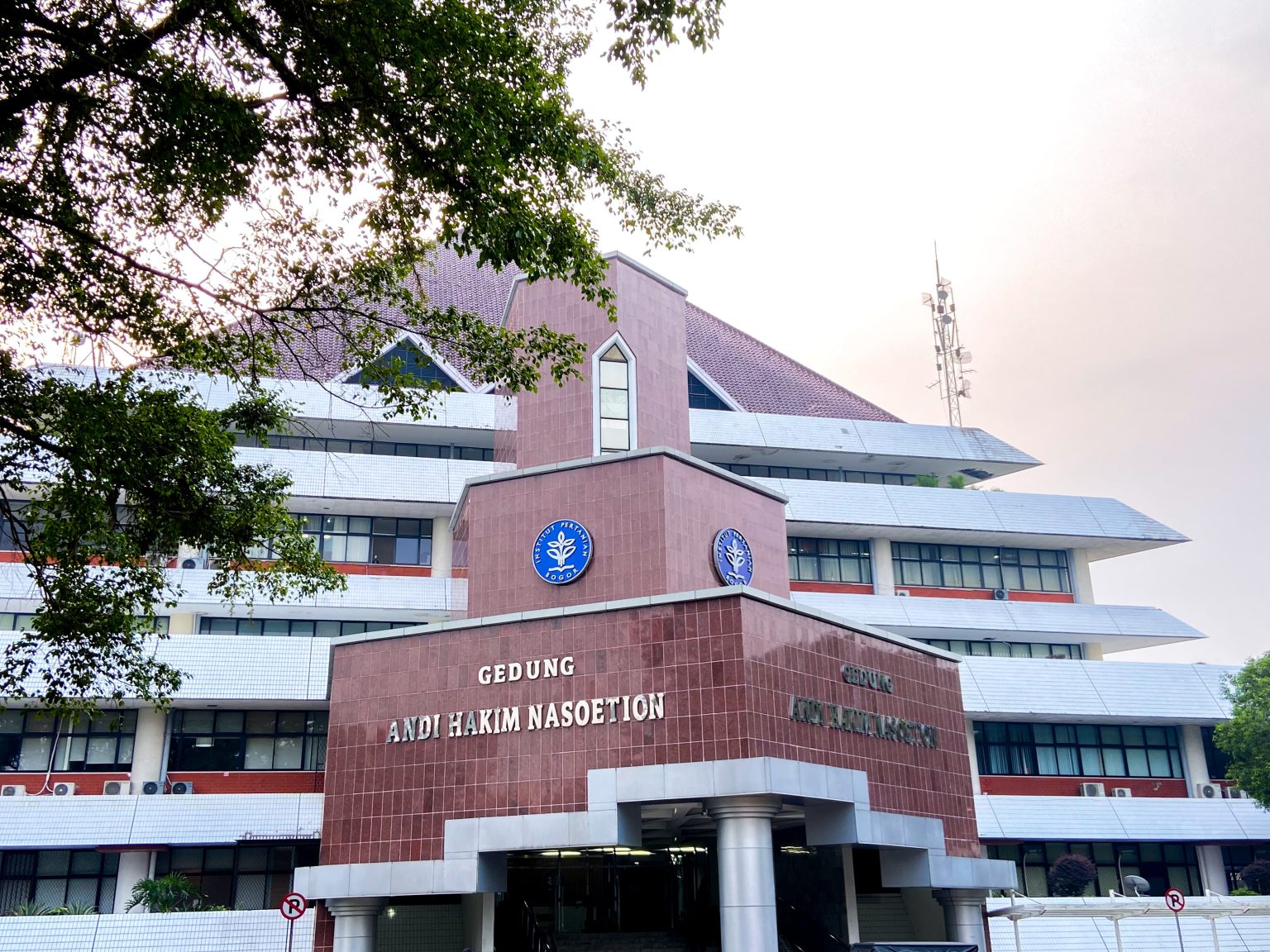 Kumpulan Materi Penguatan Penelitian Tesis dan Disertasi